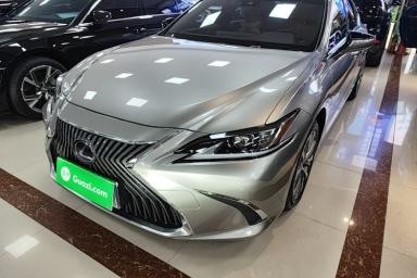 Used Lexus ES 2020 300h Premier Edition