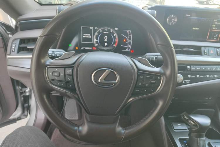Used Lexus ES 2020 200 Excellence Edition Steering Wheel