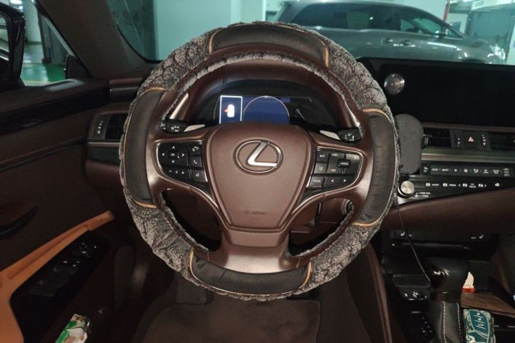 Used Lexus ES 2020 200 Excellence Edition Steering Wheel
