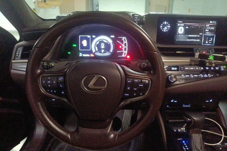 Used Lexus ES 2020 300h Premier Edition Steering Wheel
