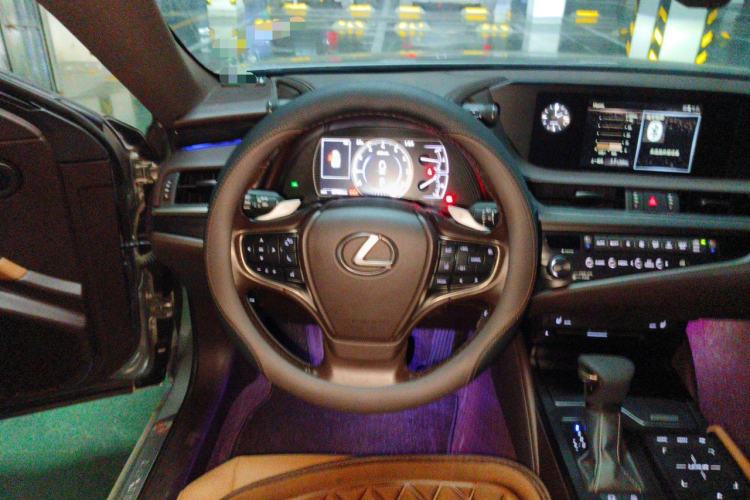 Used Lexus ES 2020 260 Excellence Edition Steering Wheel