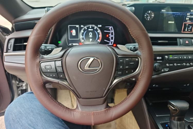 Used Lexus ES 2020 200 Excellence Edition Steering Wheel