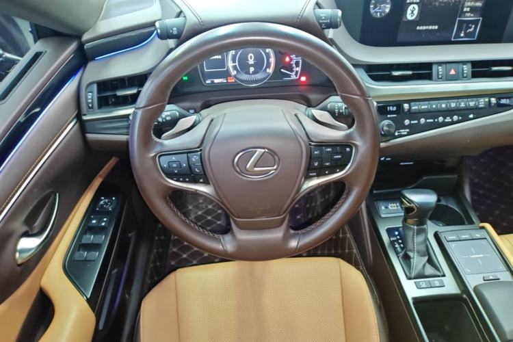 Used Lexus ES 2020 200 Excellence Edition Steering Wheel