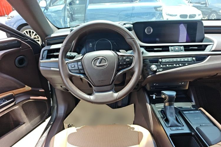 Used Lexus ES 2020 200 Excellence Edition Steering Wheel