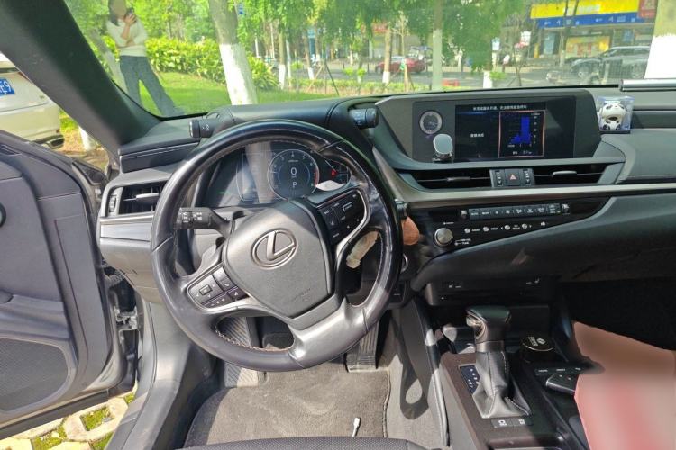 Used Lexus ES 2020 200 Excellence Edition Steering Wheel