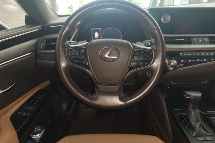 Used Lexus ES 2020 200 Excellence Edition Steering Wheel