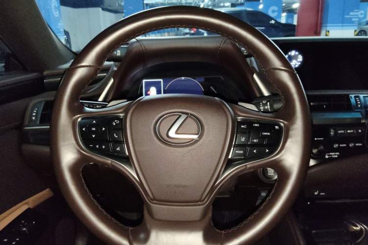 Used Lexus ES 2020 200 Excellence Edition Steering Wheel