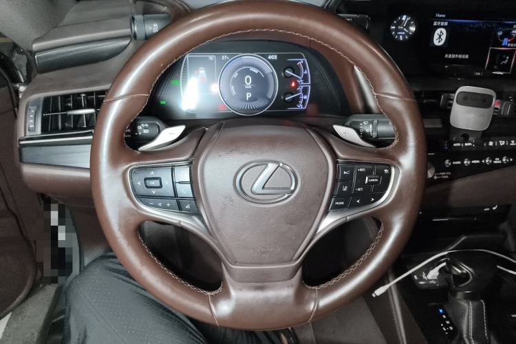 Used Lexus ES 2020 300h Premier Edition Steering Wheel