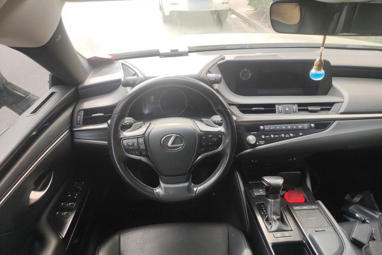 Used Lexus ES 2020 200 Excellence Edition Steering Wheel