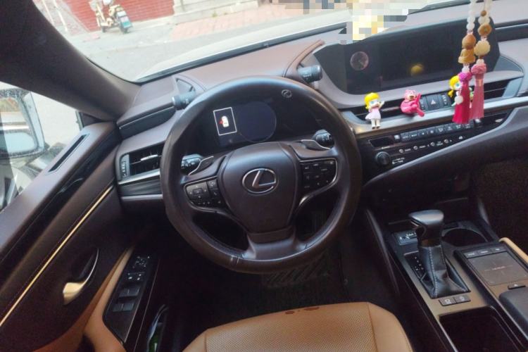 Used Lexus ES 2020 200 Excellence Edition Steering Wheel