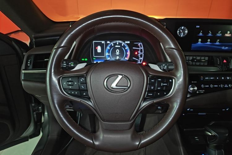 Used Lexus ES 2020 200 Excellence Edition Steering Wheel