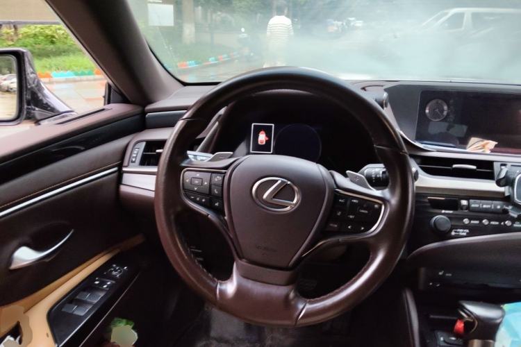 Used Lexus ES 2020 200 Excellence Edition Steering Wheel