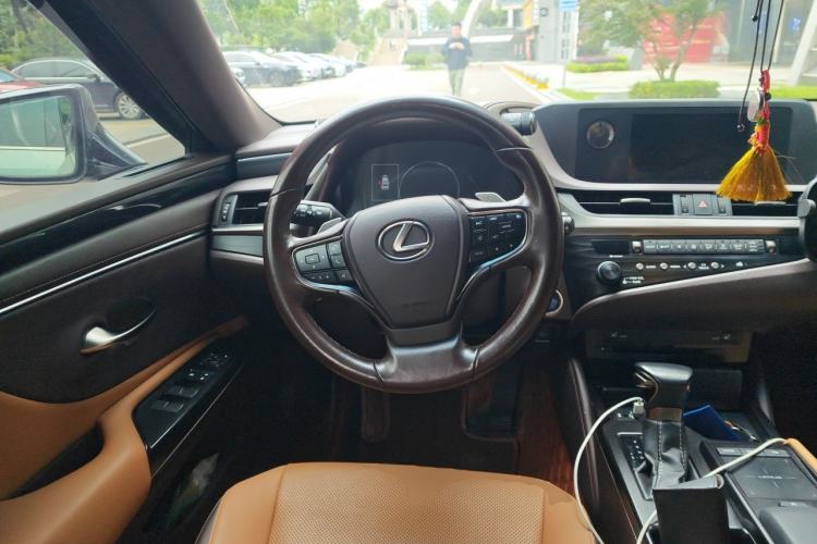 Used Lexus ES  Steering Wheel