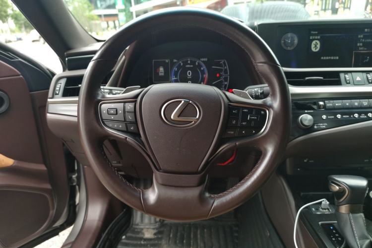 Used Lexus ES 2020 200 Excellence Edition Steering Wheel
