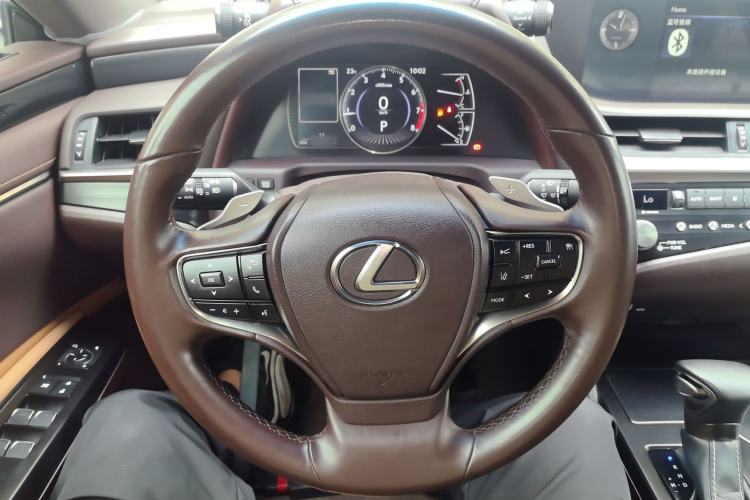 Used Lexus ES 2020 200 Excellence Edition Steering Wheel