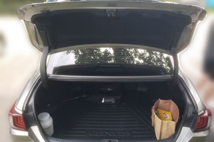 Used Lexus ES 2020 200 Excellence Edition Trunk