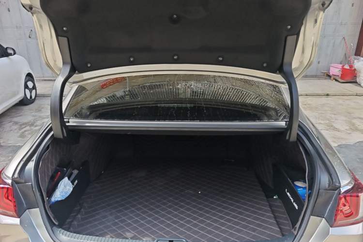 Used Lexus ES 2020 200 Excellence Edition Trunk