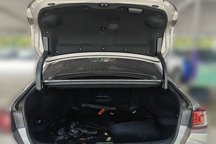 Used Lexus ES 2020 300h Premium Edition Trunk