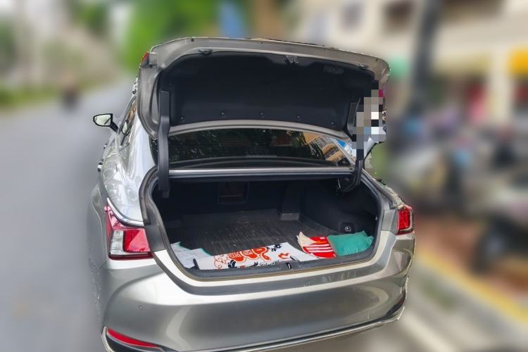 Used Lexus ES 2020 200 Excellence Edition Trunk