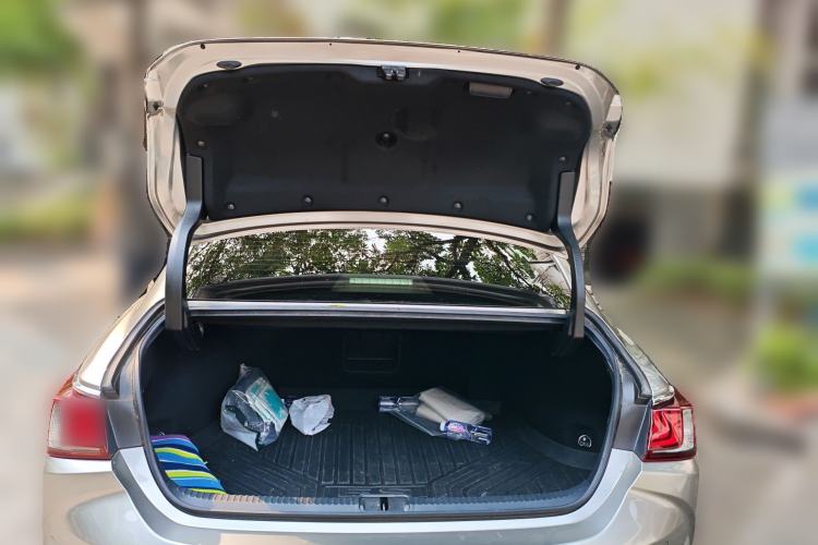 Used Lexus ES 2020 300h Premier Edition Trunk