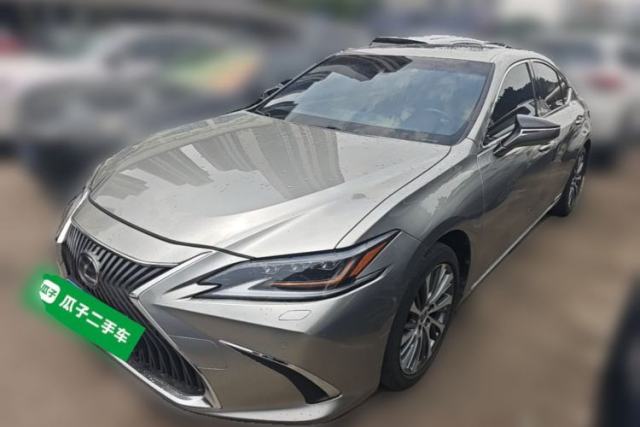 Used Lexus ES 2020 300h Deluxe Edition