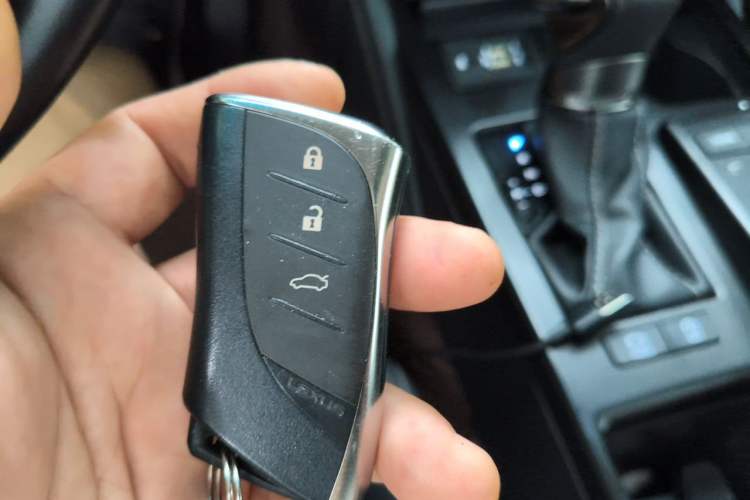 Used Lexus ES 2020 200 Excellence Edition Vehicle Key