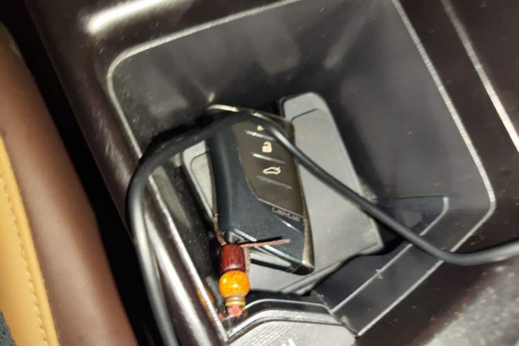 Used Lexus ES 2020 300h Premier Edition Vehicle Key