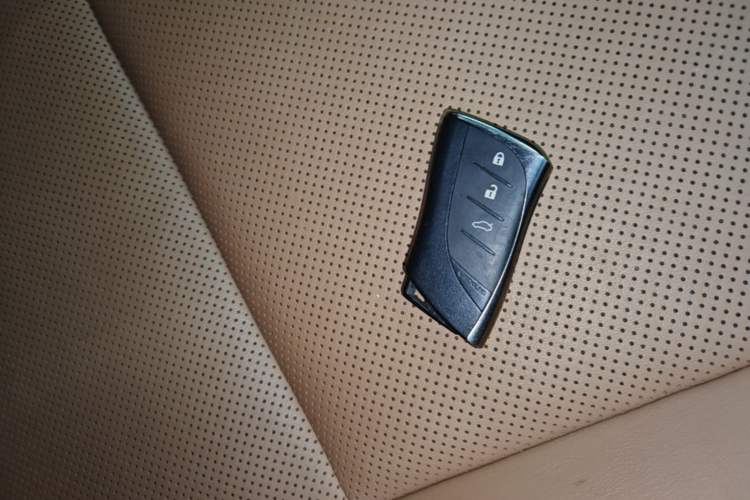Used Lexus ES 2020 200 Excellence Edition Vehicle Key
