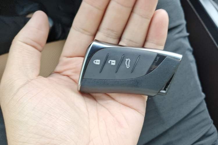 Used Lexus ES 2020 200 Excellence Edition Vehicle Key