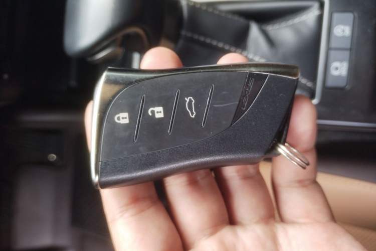 Used Lexus ES 2020 200 Excellence Edition Vehicle Key