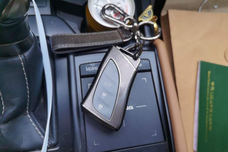 Used Lexus ES 2020 300h Deluxe Edition Vehicle Key