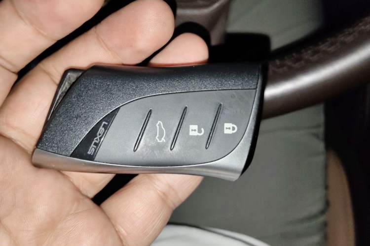 Used Lexus ES 2020 200 Excellence Edition Vehicle Key