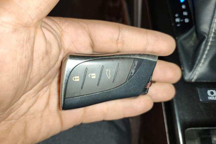 Used Lexus ES 2020 200 Excellence Edition Vehicle Key