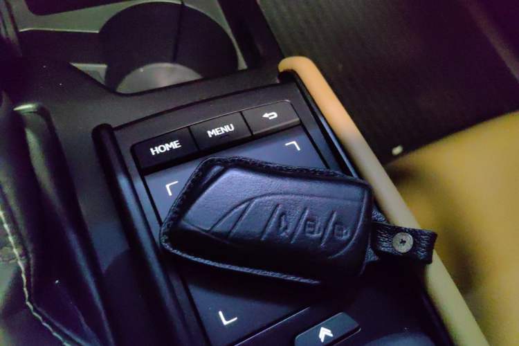Used Lexus ES 2020 300h Premier Edition Vehicle Key