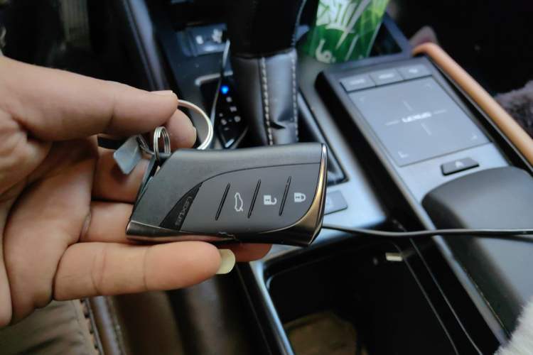 Used Lexus ES 2020 260 Excellence Edition Vehicle Key