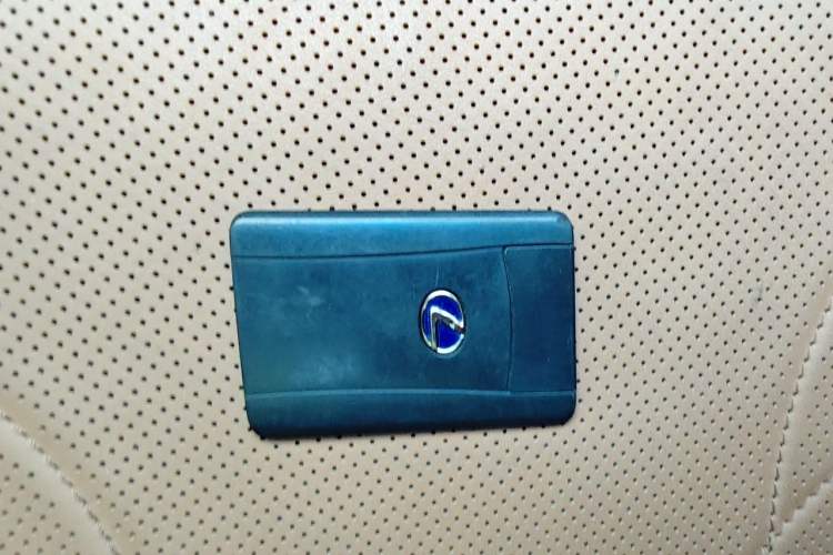 Used Lexus ES 2020 300h Executive Edition Vehicle Key