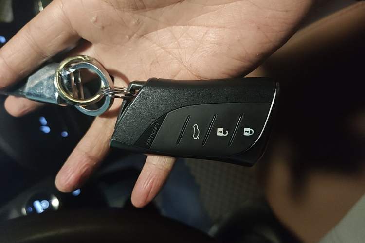 Used Lexus ES  Vehicle Key