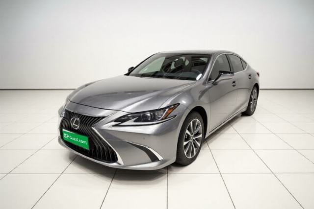 Lexus ES 2020 200 Excellence Edition с пробегом