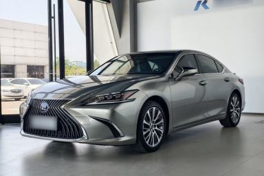 Used Lexus ES 2020 300h Premium Edition