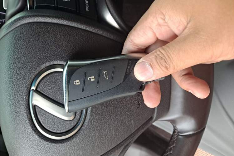 Used Lexus ES 2020 200 Excellence Edition Vehicle Key