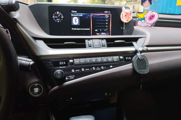 Used Lexus ES 2020 200 Excellence Edition Audio And AC Panel