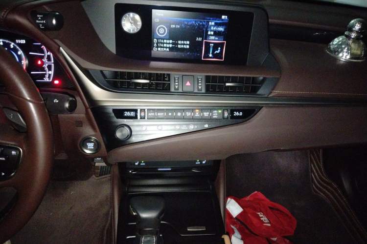 Used Lexus ES 2020 200 Excellence Edition Audio And AC Panel