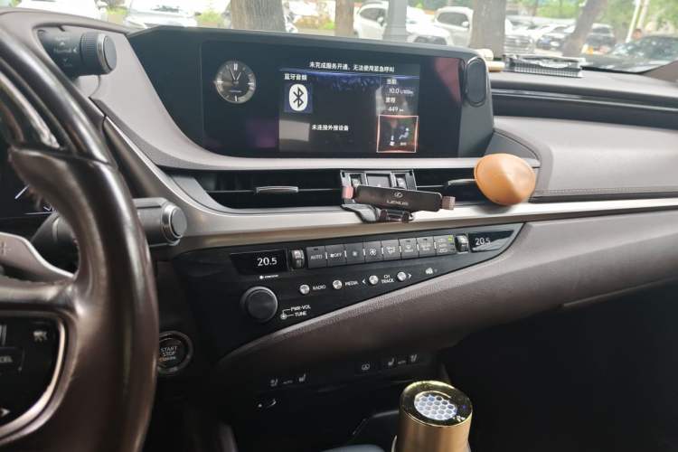 Used Lexus ES 2020 200 Luxury Edition Audio And AC Panel