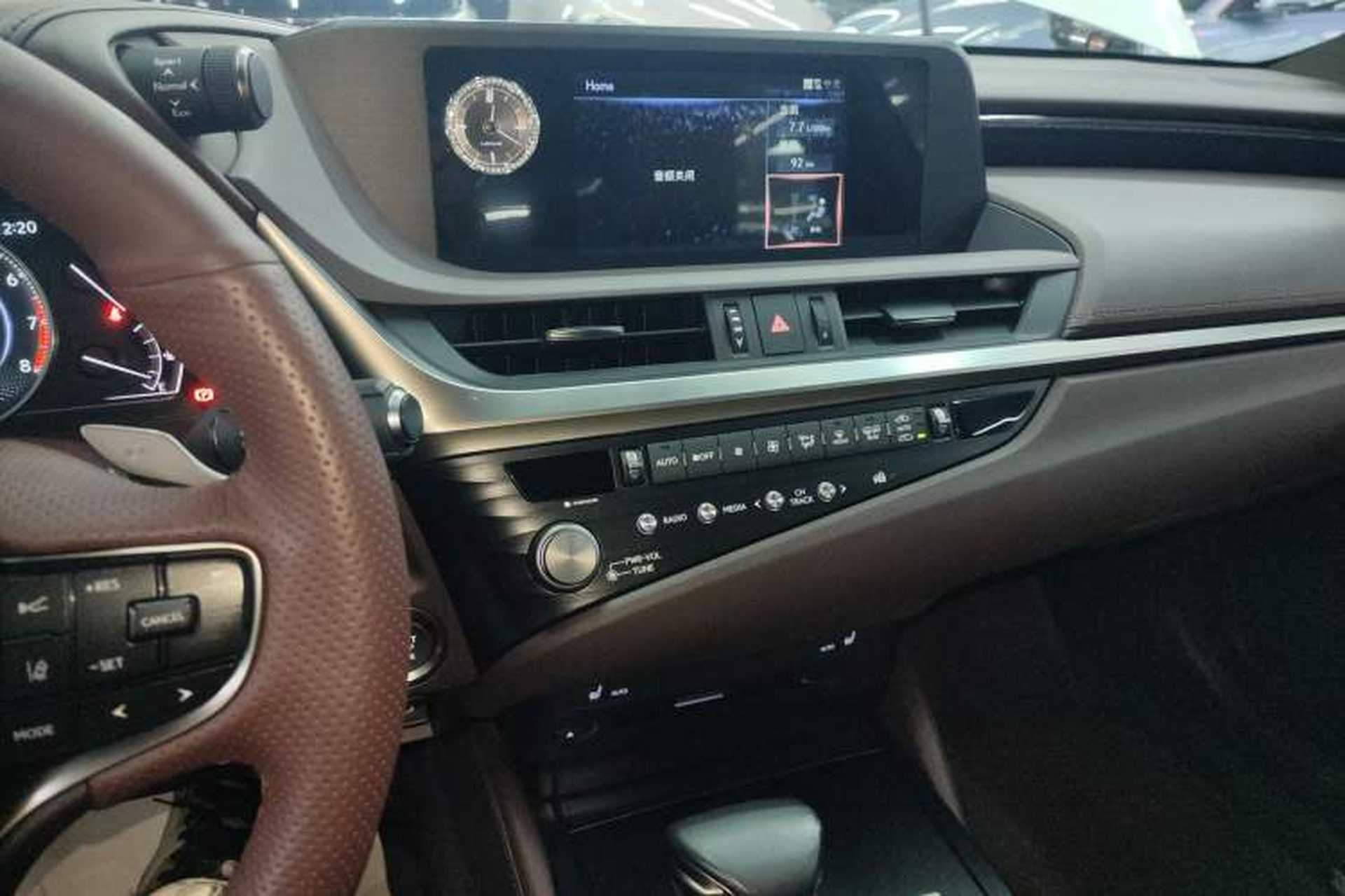 Used Lexus ES 2020 200 Excellence Edition Audio And AC Panel