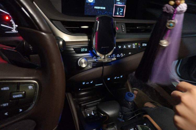 Used Lexus ES 2020 200 Luxury Edition Audio And AC Panel