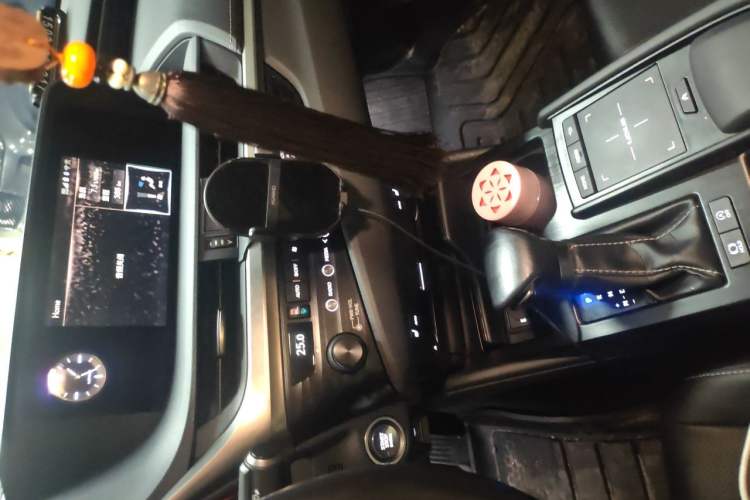 Used Lexus ES 2020 200 Excellence Edition Audio And AC Panel