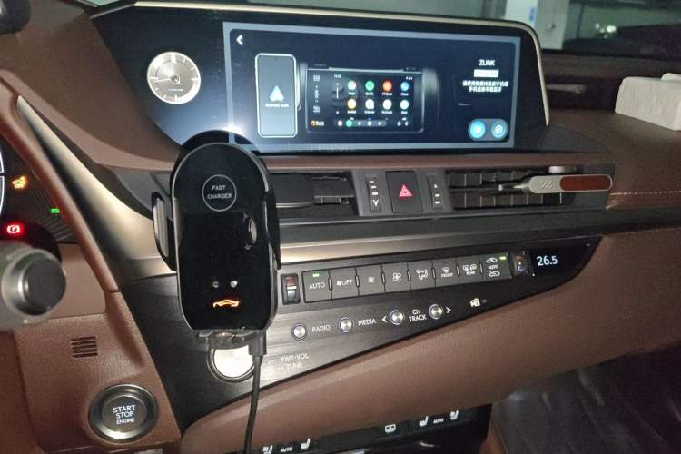 Used Lexus ES 2020 200 Luxury Edition Audio And AC Panel