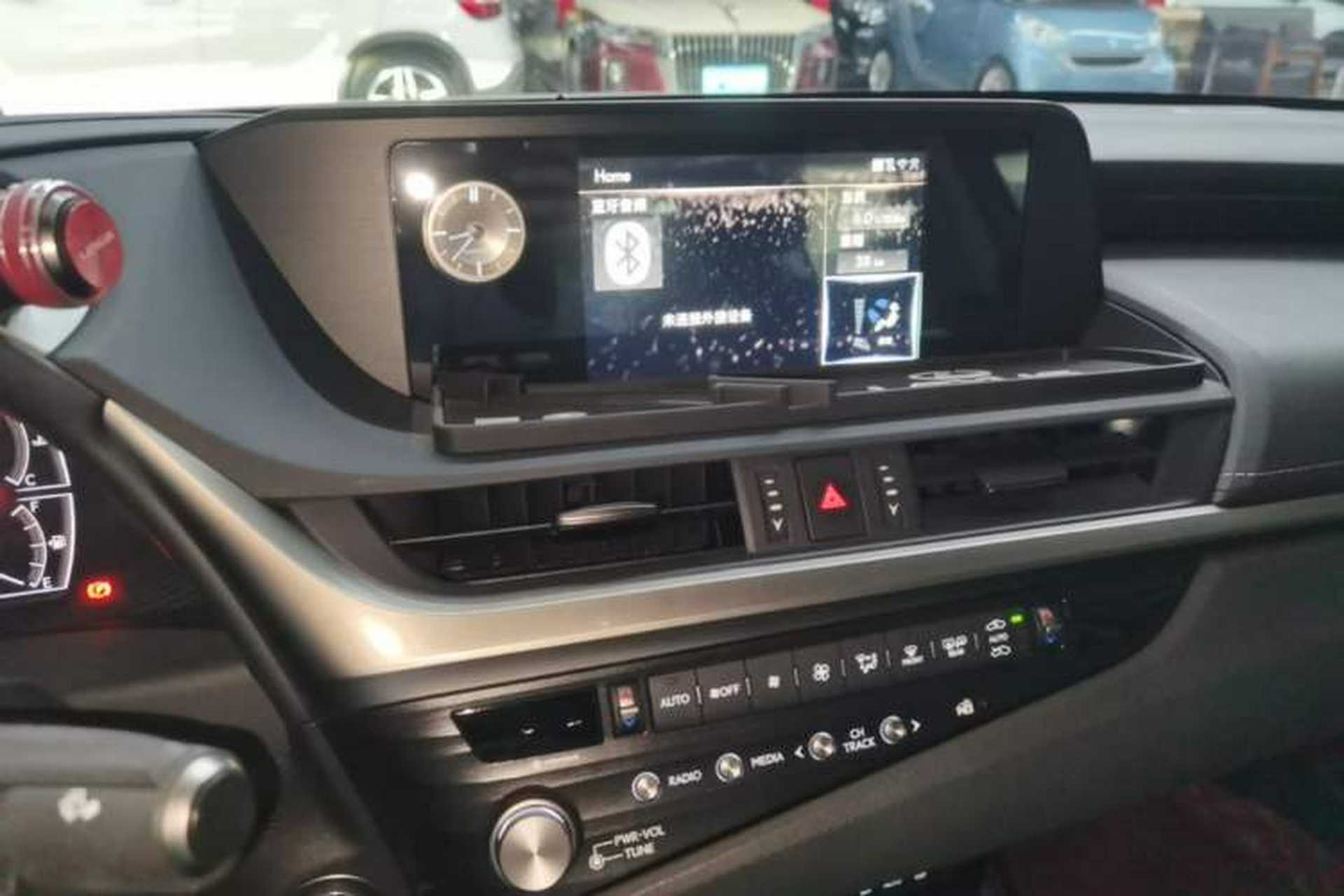 Used Lexus ES 2020 200 Luxury Edition Audio And AC Panel