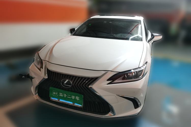 Used Lexus ES 2020 200 Excellence Edition Guazi used car, China used car export, Used car for sale, Used cars, Cheapest cars for sale