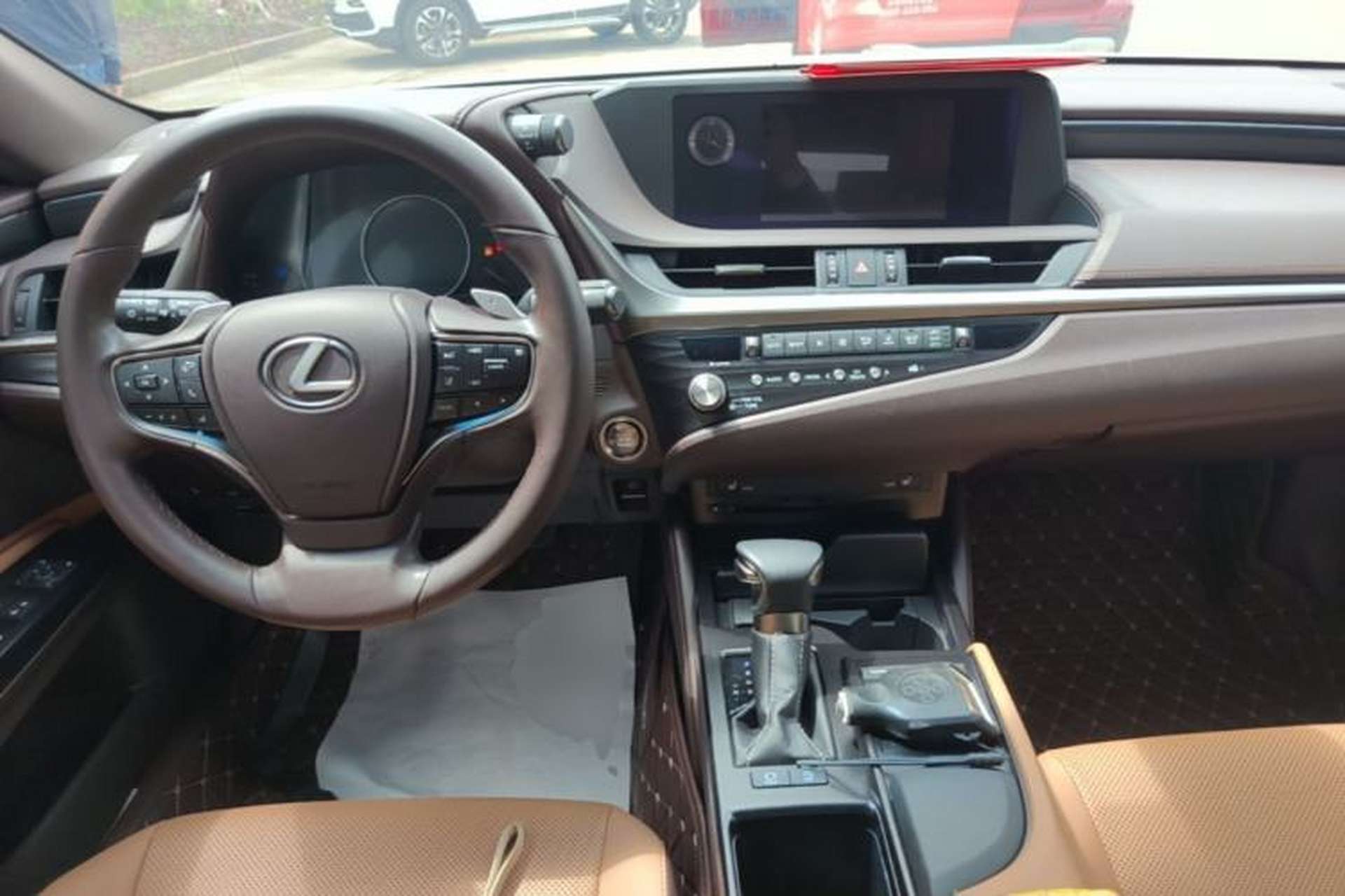 Used Lexus ES 2020 200 Excellence Edition Center Console